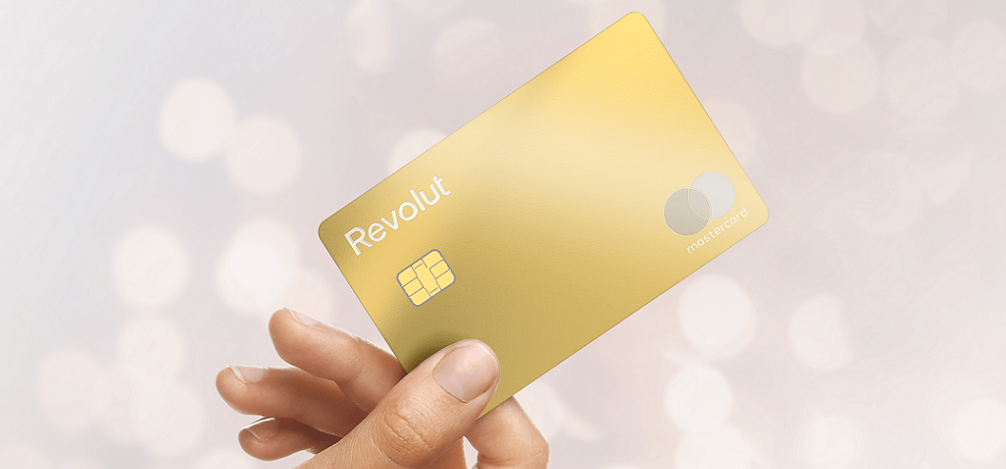 Revolut lansează, în ediție limitată, cardul Gold placat cu aur de 24 K